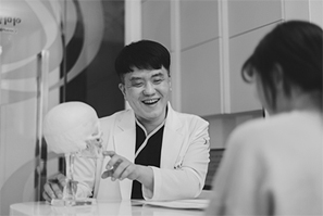 김신헌 사진 사이드