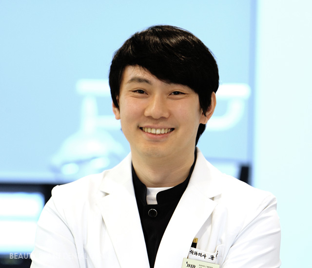 공재근 사진